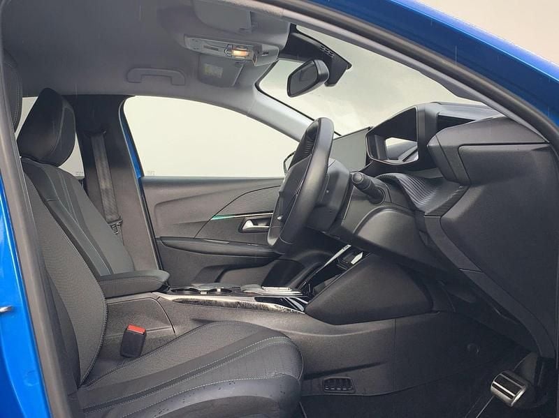 Used Peugeot e-208 Allure+ 100 kW (136 HP) 2022 Blue Hatchback