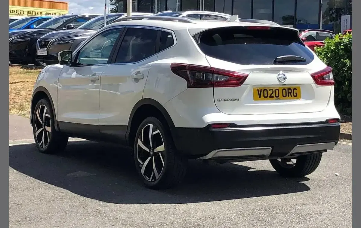 Used Nissan Qashqai Tekna 158 HP (116 kW) 2020 White SUV