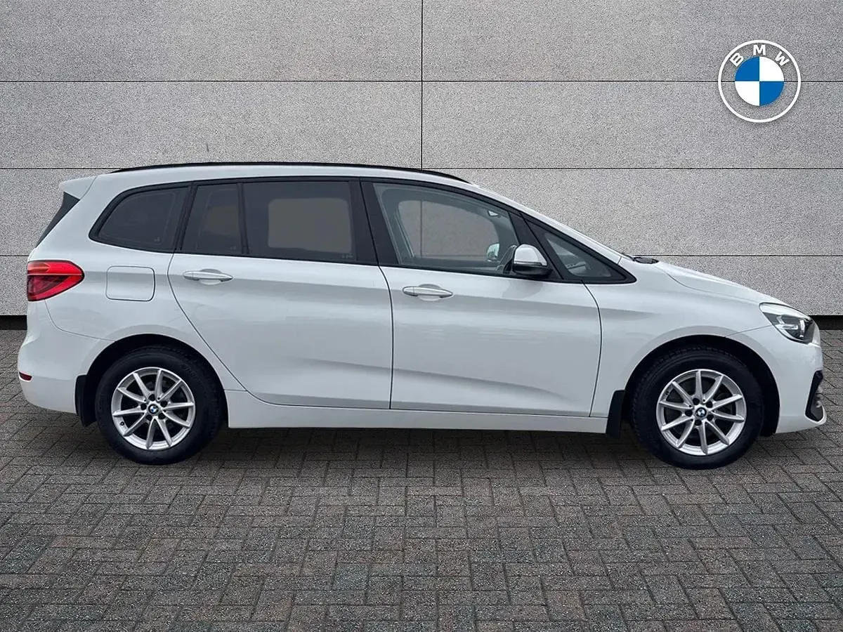 Used BMW 218 2018 White Estate
