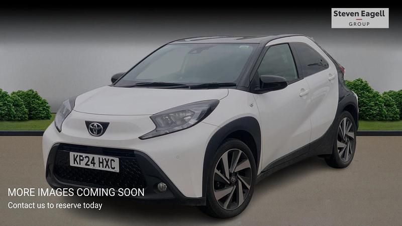Used Toyota Aygo X 72 HP (52 kW) 2024 White SUV