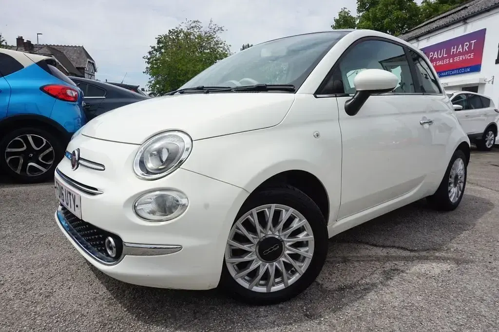 Used Fiat 500 Lounge 69 HP (50 kW) 2016 White Hatchback