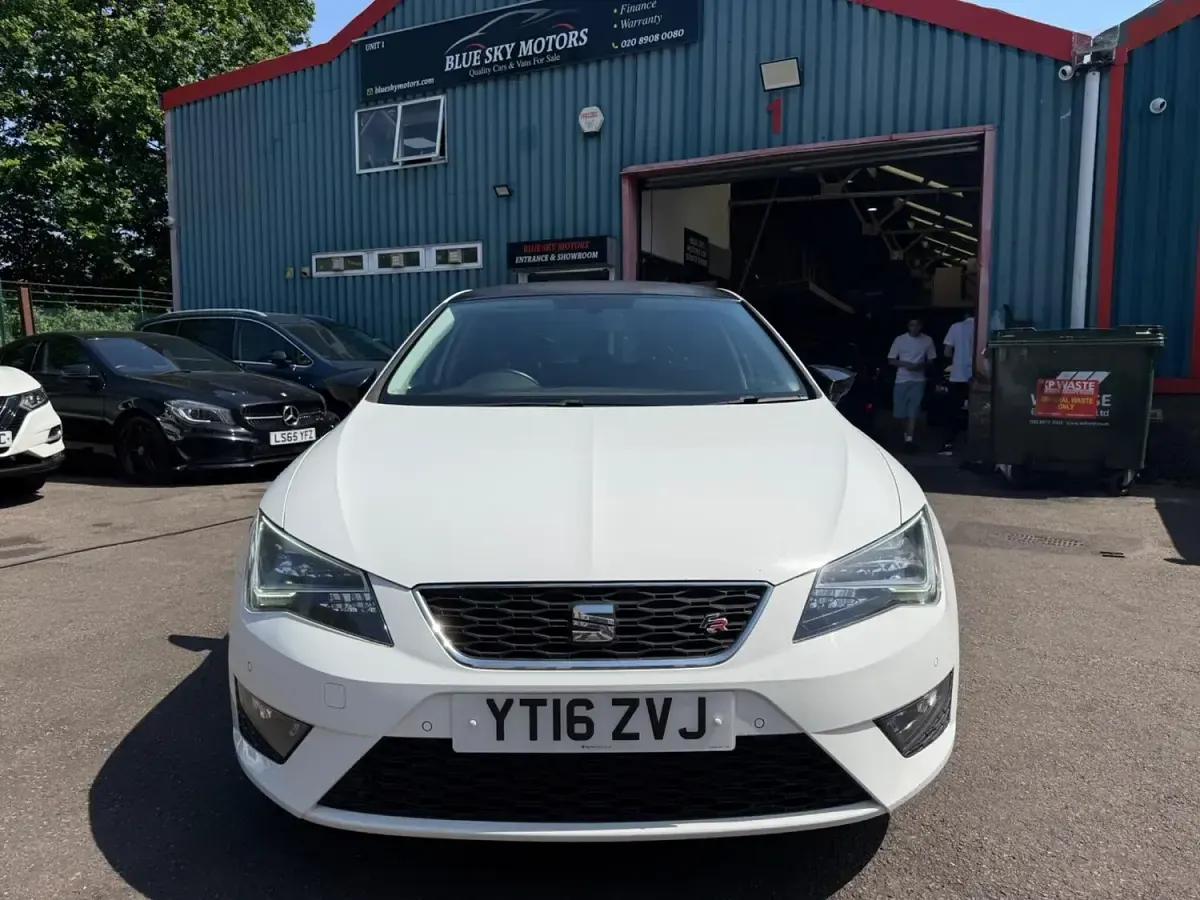 Used Seat Leon FR 2016 White Hatchback