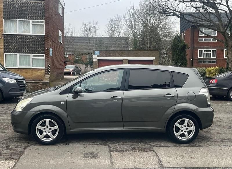 Used Toyota Corolla Verso 2007 Grey MPV