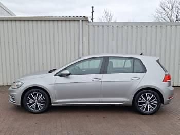 Used VW Golf VII SE 130 HP (95 kW) 2018 Silver Hatchback