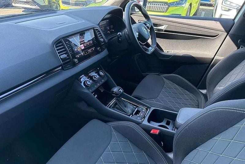 Used Skoda Karoq SportLine 150 HP (110 kW) 2023 Brilliant silver metallic SUV