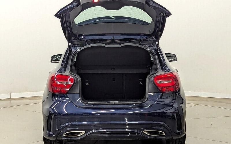 Used Mercedes A180 AMG line 109 HP (80 kW) 2018 Blue Hatchback