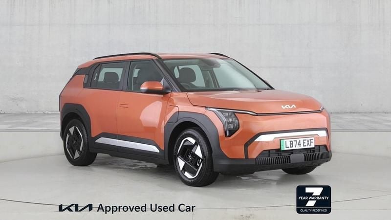 Used Kia EV3 Air 147 kW (201 HP) 2024 Orange SUV