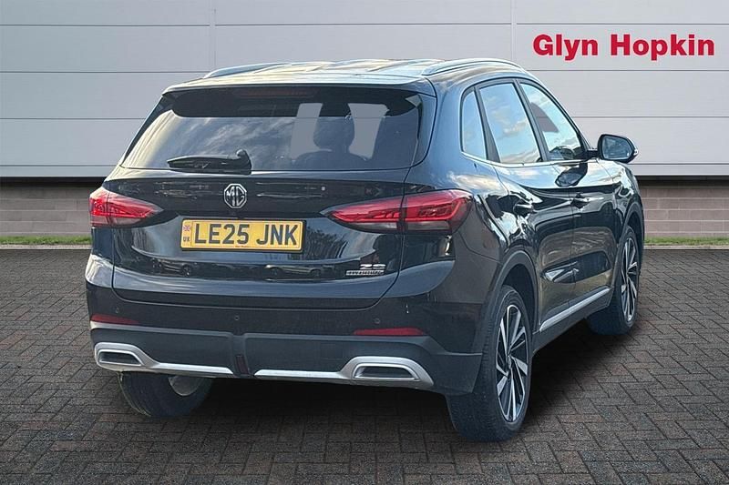 Used MG ZS Trophy 196 HP (144 kW) 2025 Black SUV