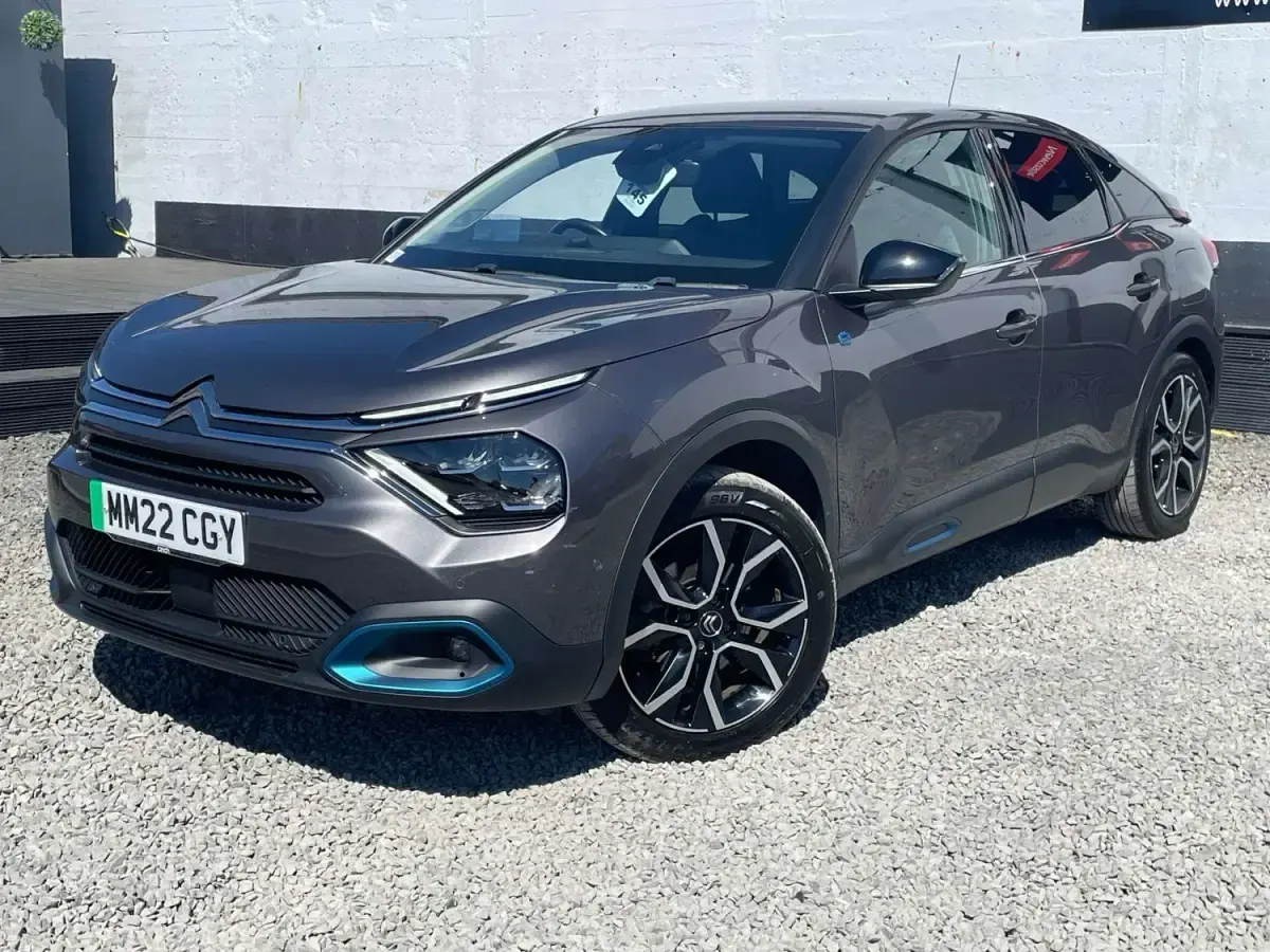Używany Citroën e-C4 Shine 100 kW (136 KM) 2022 Szary Hatchback