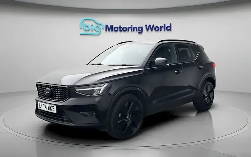 Used Volvo XC40 Plus 197 HP (144 kW) 2025 Black SUV