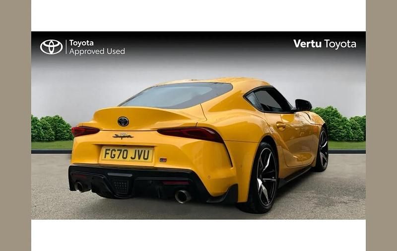 Used Toyota Supra 335 HP (246 kW) 2020 Yellow Coupe