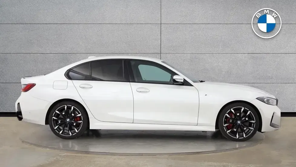 Used BMW 320 M Sport 181 HP (133 kW) 2025 White Sedan