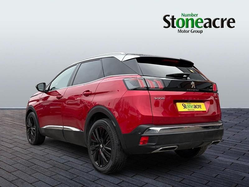 Used Peugeot 3008 Premium 128 HP (94 kW) 2021 Red SUV