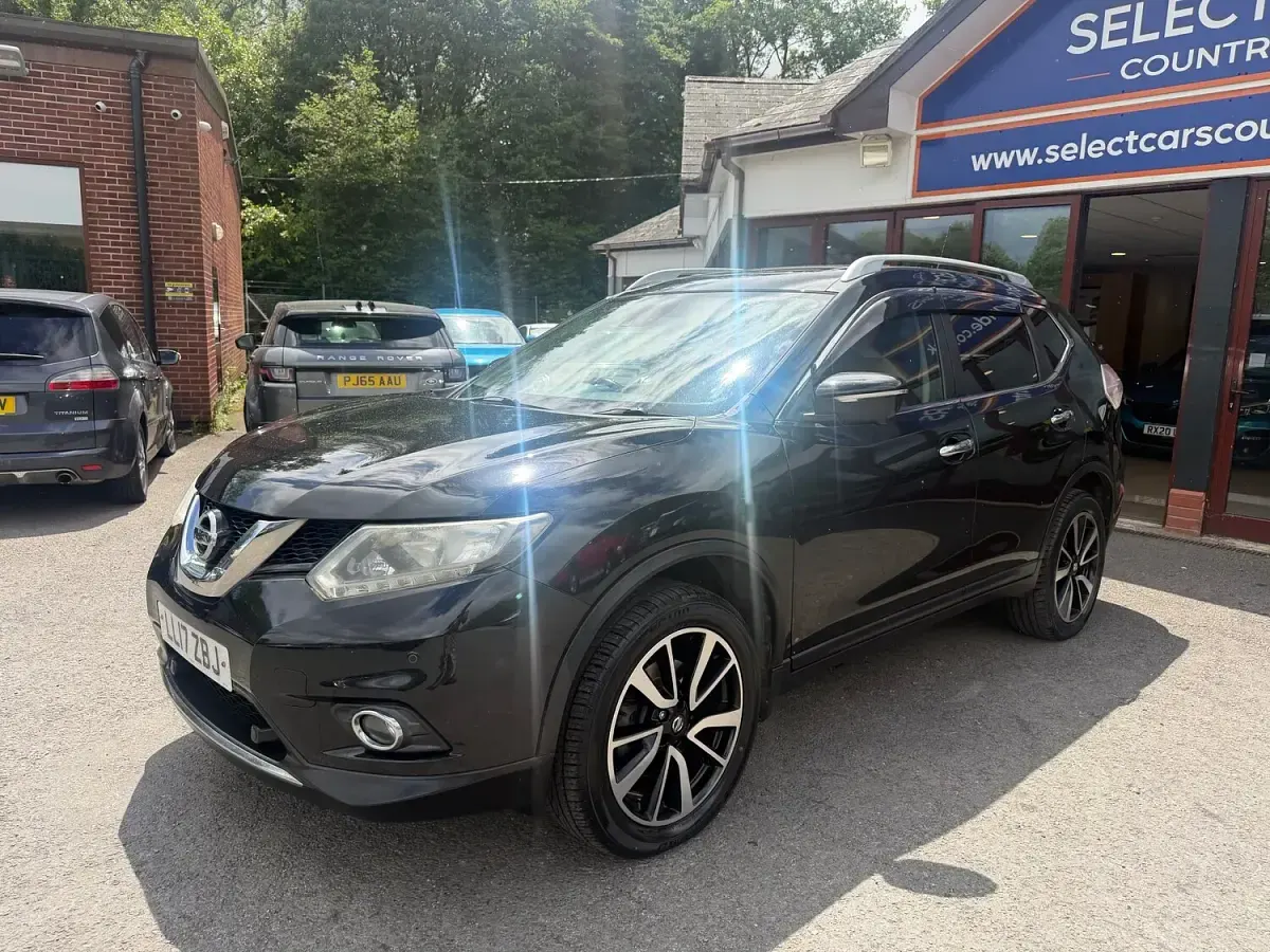 Used Nissan X-Trail N-Vision 177 HP (130 kW) 2017 Black SUV