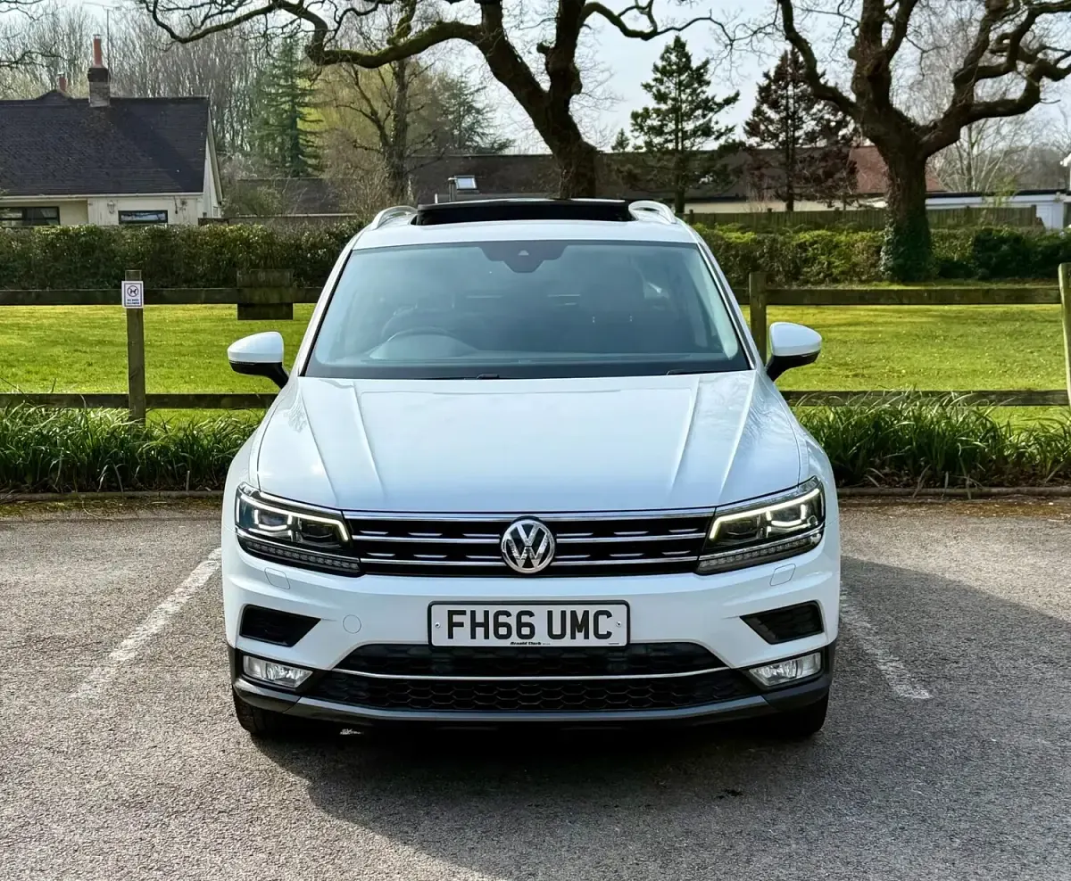 Used VW Tiguan SEL 150 HP (110 kW) 2016 White SUV