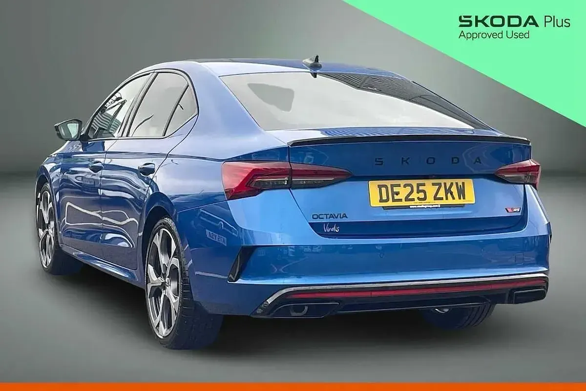 Used Skoda Octavia vRS 265 HP (194 kW) 2025 Blue Hatchback