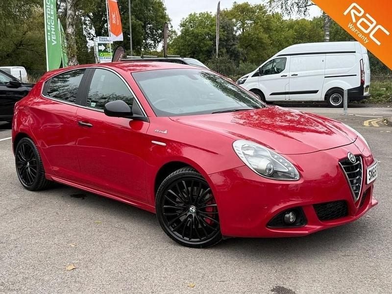 Red Used 2015 Alfa Romeo Giulietta Quadrifoglio Verde Hatchback | £6,995 (Fair price) - Image 1/4