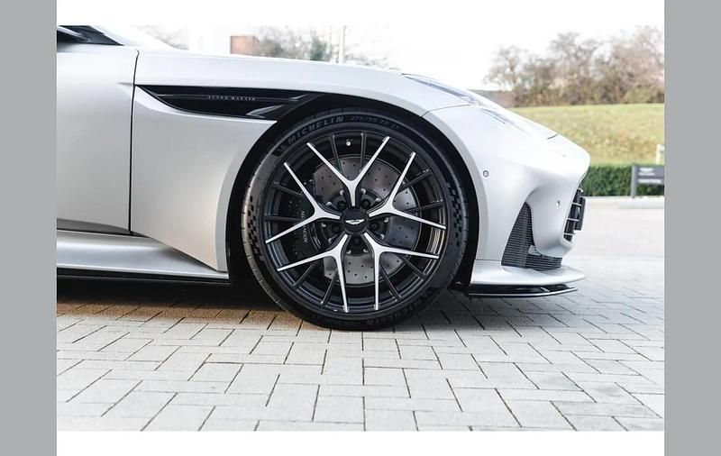 Used Aston Martin DB12 680 HP (500 kW) 2024 Silver Cabriolet