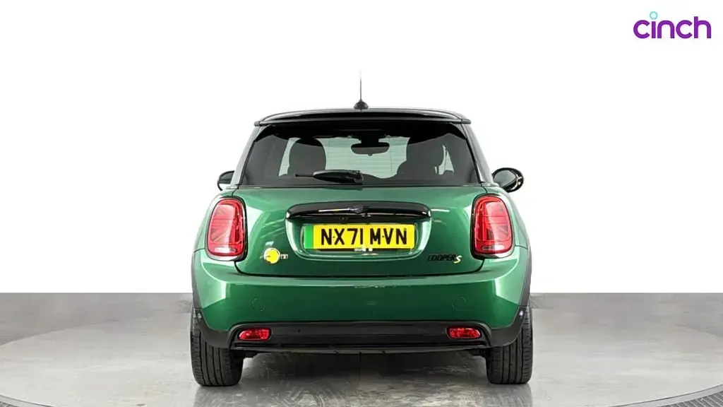 Used Mini Cooper S Level 2 135 kW (184 HP) 2021 Hatchback