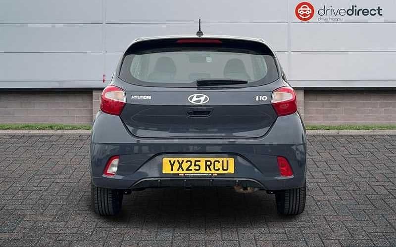 Used Hyundai i10 Advanced 63 HP (46 kW) 2025 Grey Hatchback