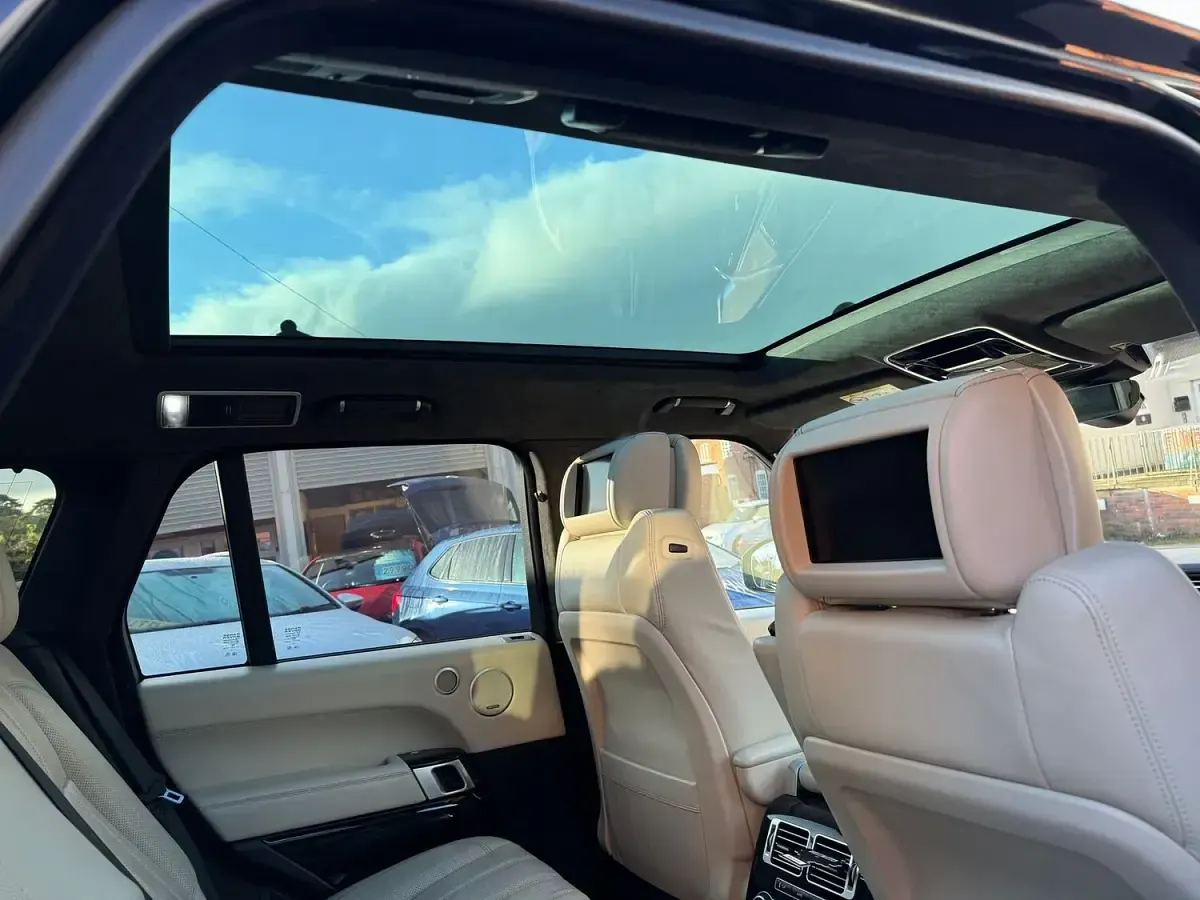 Used Land Rover Range Rover Autobiography 339 HP (249 kW) 2017 Black SUV