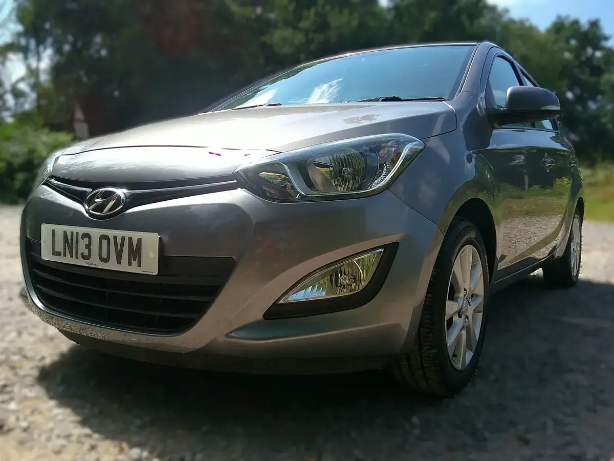 Used Hyundai i20 Active 85 HP (62 kW) 2013 Grey Hatchback