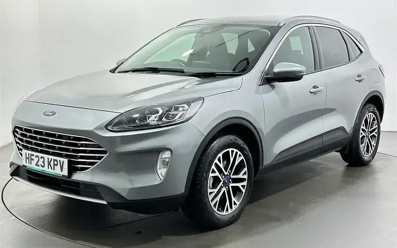 Used Ford Kuga Titanium 150 HP (110 kW) 2023 Silver SUV