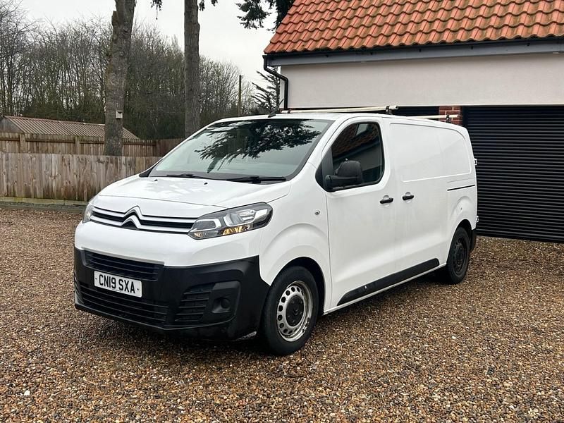 Used Citroën Dispatch 2019 White MPV