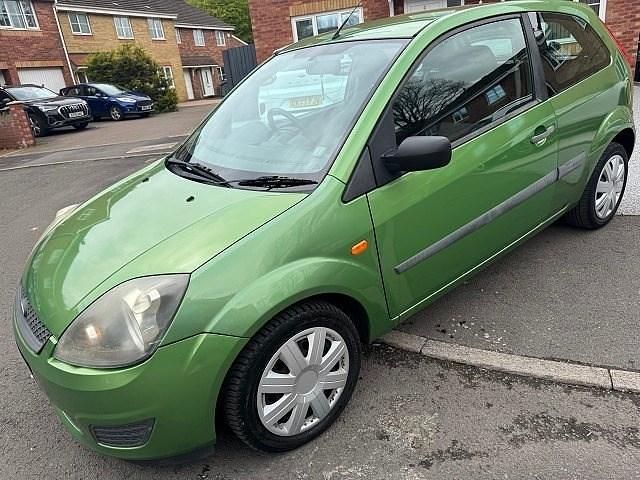 Used Ford Fiesta Style 73 HP (53 kW) 2008 Green Hatchback