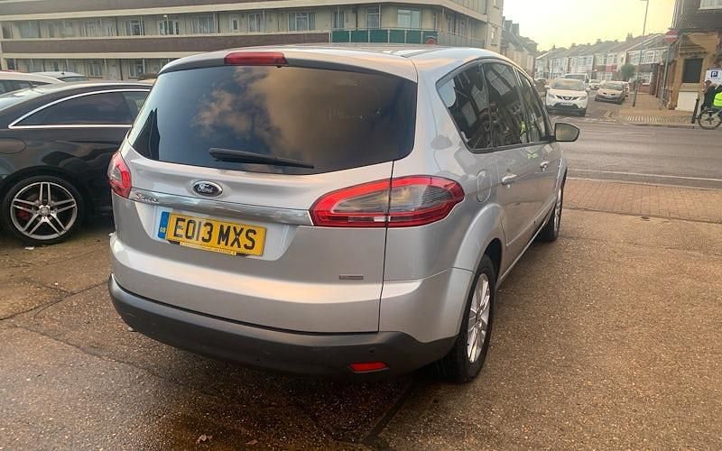 Used Ford S-MAX Zetec 116 HP (85 kW) 2013 Silver MPV