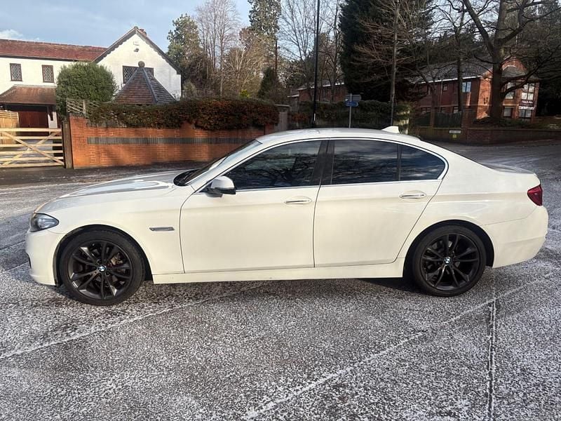 Used BMW 520 Luxury Line 190 HP (139 kW) 2015 White Sedan