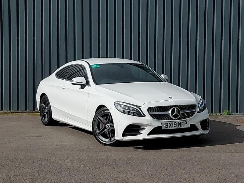 Used Mercedes C300 AMG line 258 HP (189 kW) 2019 White Coupe