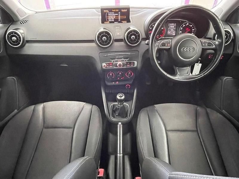 Used Audi A1 Sport 95 HP (69 kW) 2016 White Hatchback