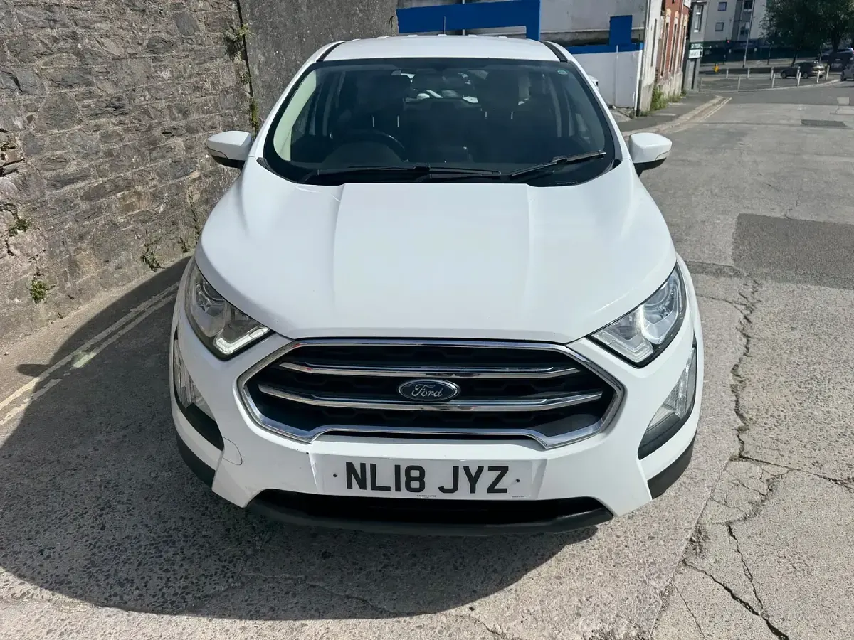 Used Ford Ecosport Zetec 125 HP (91 kW) 2018 White SUV