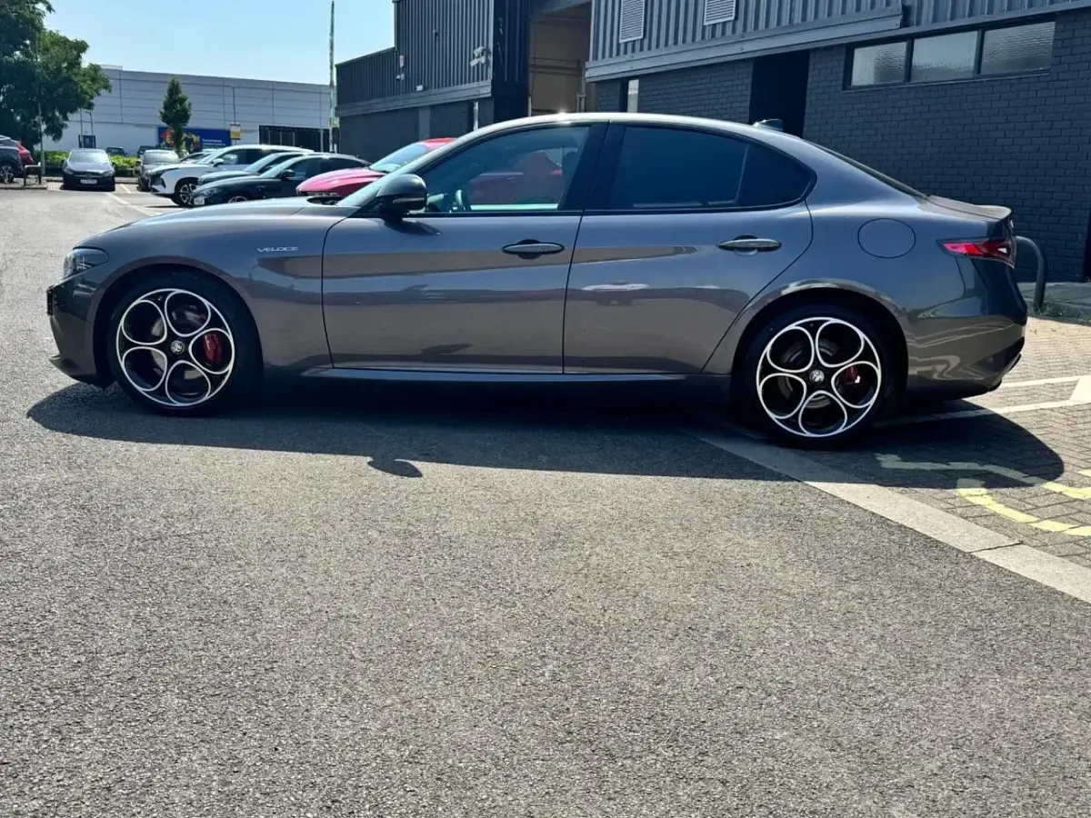 Used Alfa Romeo Giulia Veloce 276 HP (202 kW) 2024 Grey Sedan