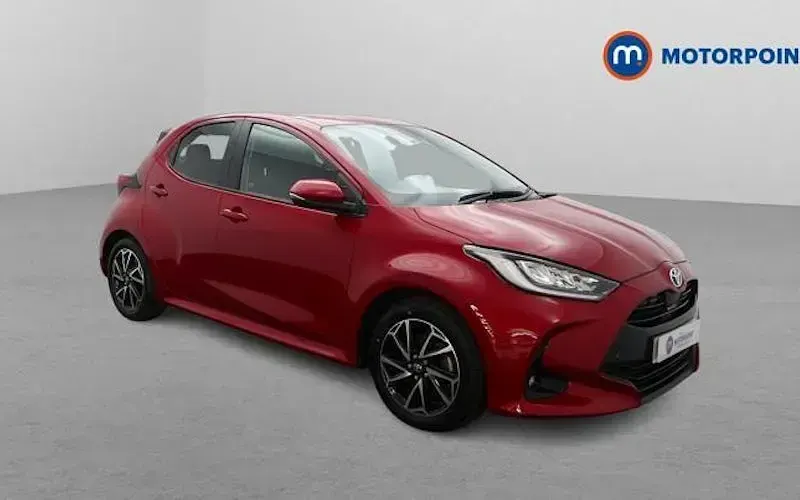 Second-hand Toyota Yaris Hybrid Design 116 CP (85 kW) 2026 Hatchback