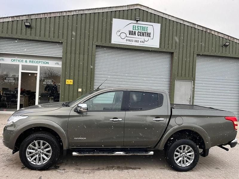 Used Mitsubishi L200 Warrior 2016 Green Pickup