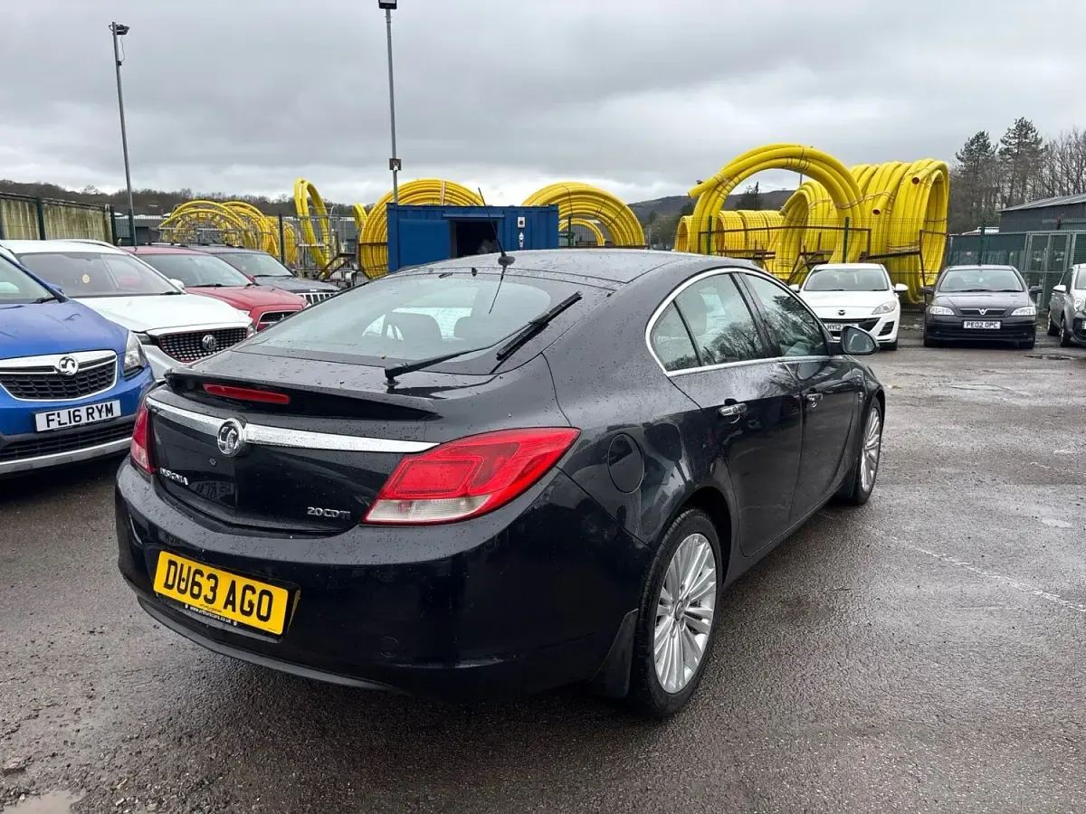 Used Vauxhall Insignia 2013 Black Hatchback