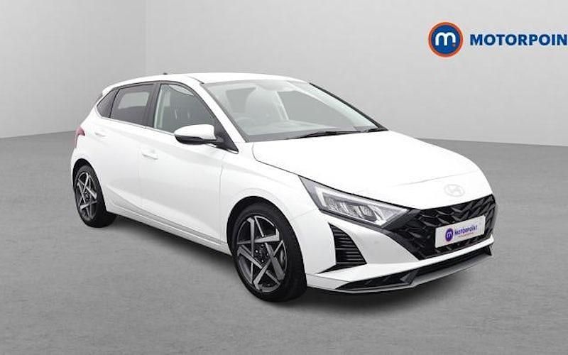 Used Hyundai i20 Premium 101 HP (74 kW) 2025 White Hatchback