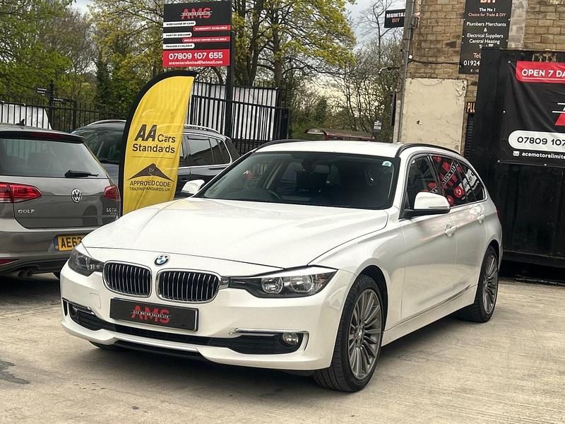 Used BMW 320 Luxury Line 2013 White Estate