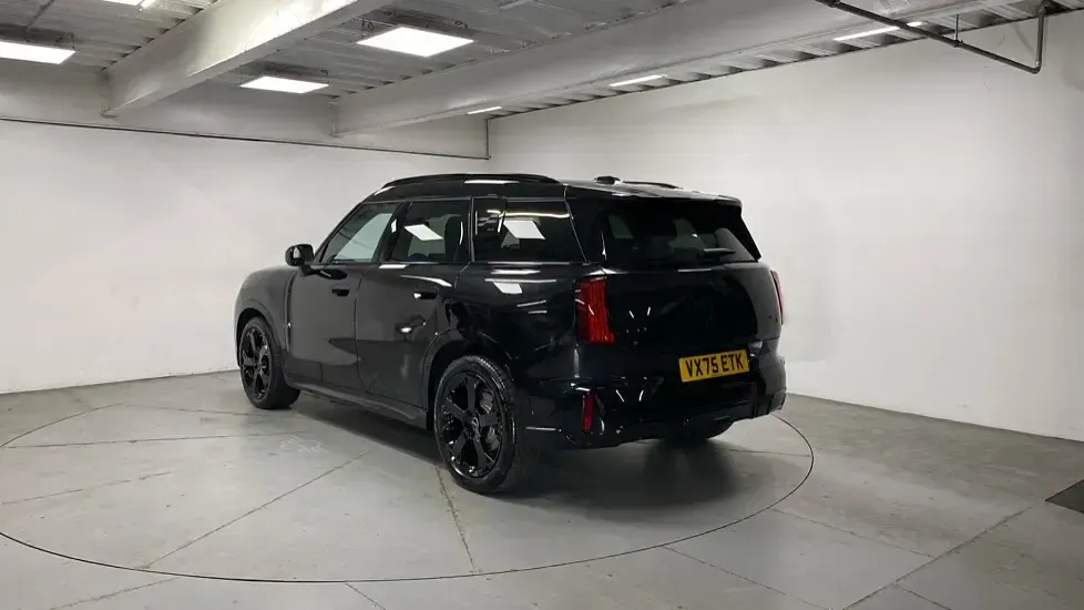 Used Mini Countryman 215 HP (158 kW) 2025 Black SUV