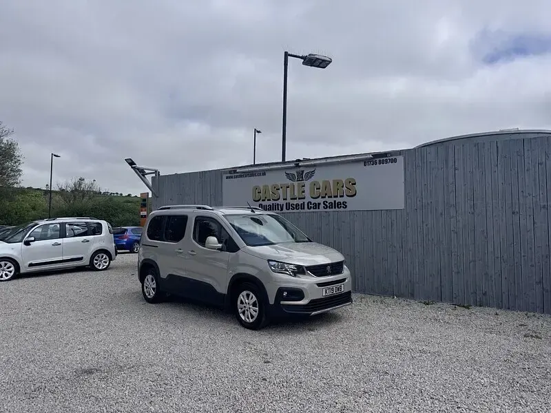 Used Peugeot Rifter Allure 2019 Beige MPV
