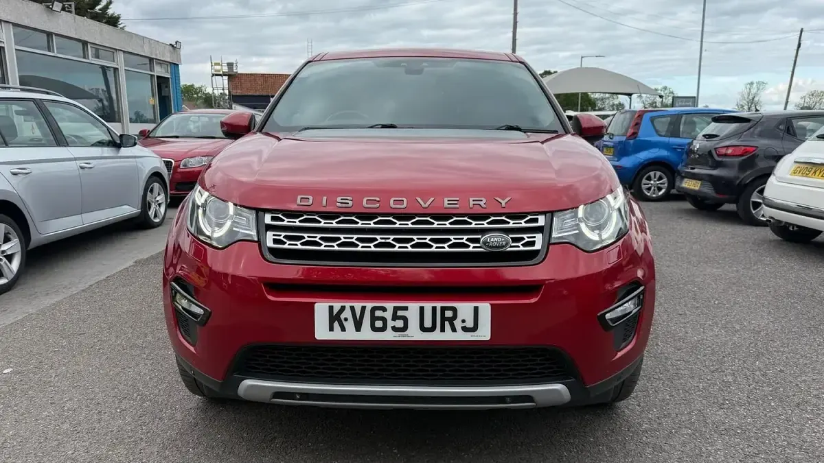 Used Land Rover Discovery Sport HSE 180 HP (132 kW) 2015 Red SUV