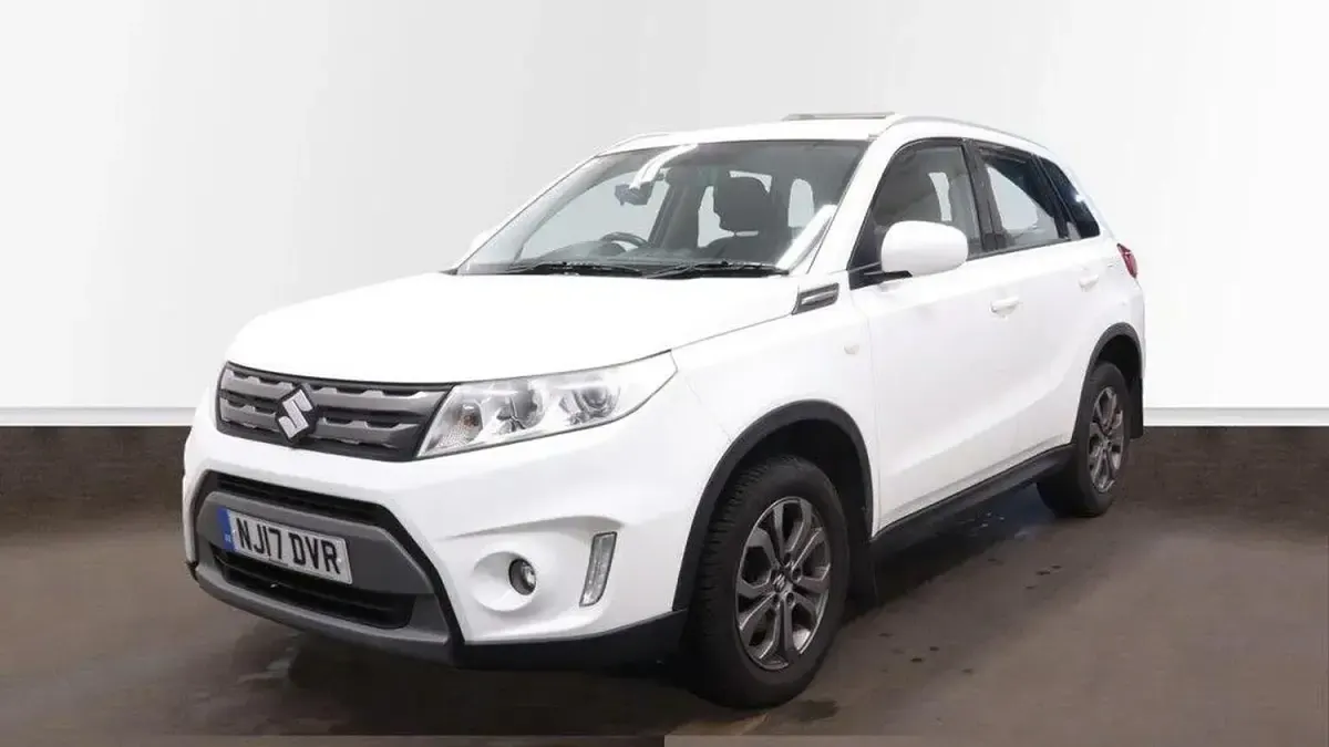 Used Suzuki Vitara SZ4 120 HP (88 kW) 2017 White SUV