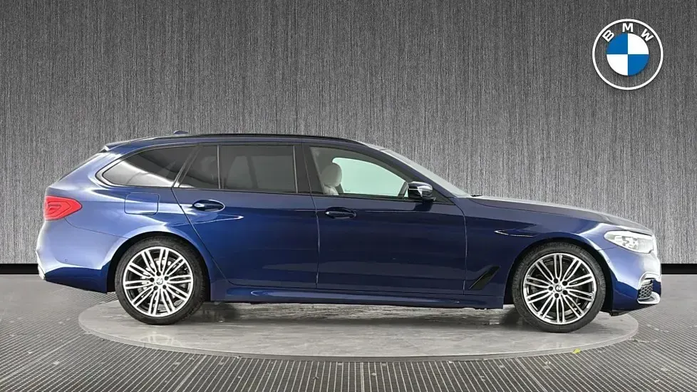 Used BMW 520 M Sport 187 HP (137 kW) 2019 Blue Estate