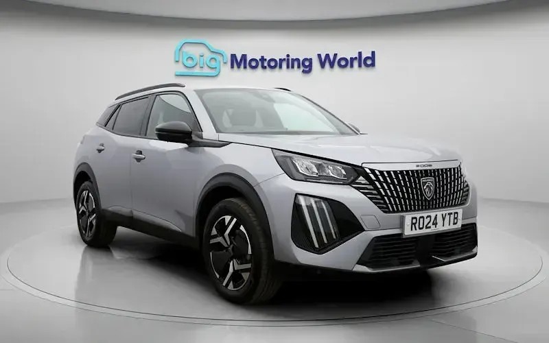 Used Peugeot 2008 Allure 131 HP (96 kW) 2024 Grey SUV