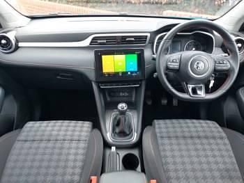 Używany MG ZS Excite 106 KM (77 kW) 2024 Niebieski SUV