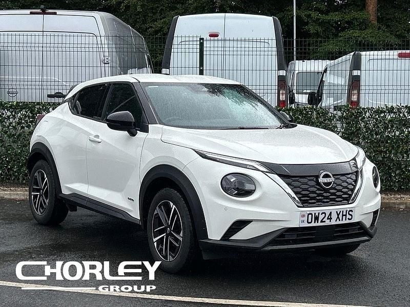 White Used 2024 Nissan Juke N-Connecta SUV | £19,778 (Fair price) - Image 1/4