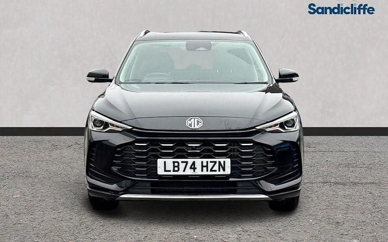 Used MG ZS Trophy 196 HP (144 kW) 2024 Metallic  black pearl SUV