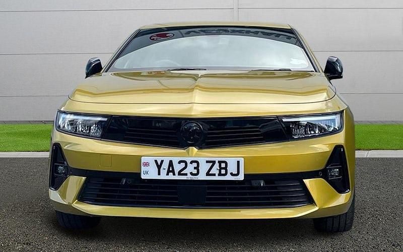 Second-hand Vauxhall Astra 131 CP (96 kW) 2026 Hatchback